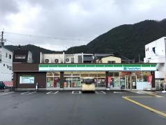 ファミリーマート　綾部駅前通店