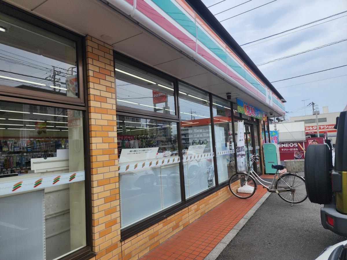 セブンイレブン　さいたま七里店