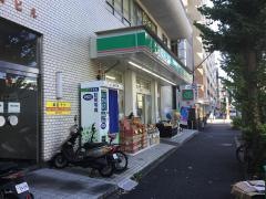 ローソンストア100　横浜宮元町店