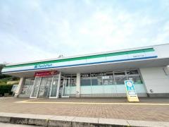 ファミリーマート　室津ＰＡ下り店