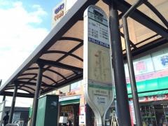 「岩槻駅」バス停留所