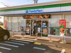 ファミリーマート　筑西布川店