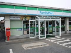 ファミリーマート　川越鴨田店