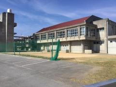 糸満市立西崎中学校