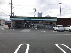 ファミリーマート　豊橋西部団地前店