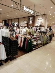 ハニーズ　イオンモール多摩平の森店