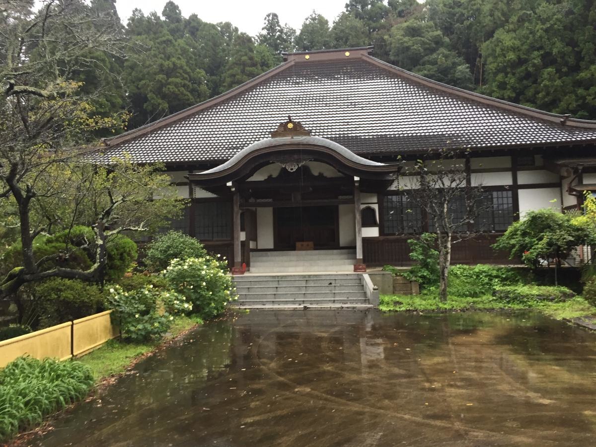 本堂を