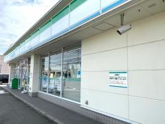 ファミリーマート　天童中里店