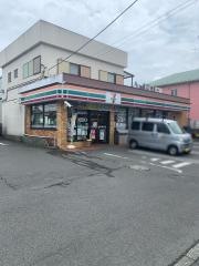 セブンイレブン　厚木緑ケ丘店