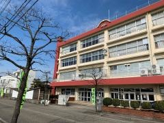 西条小学校