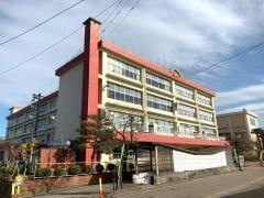 西条小学校