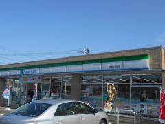 ファミリーマート　上野佐那具店