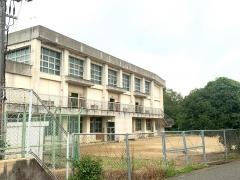 岸和田市立葛城中学校