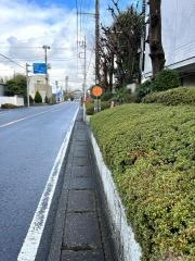 「村岡三叉路」バス停留所