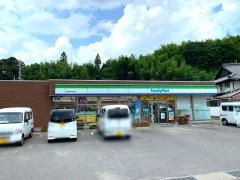 ファミリーマート　唐津浜玉町店