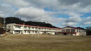信田小学校