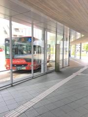 「金沢駅西口」バス停留所