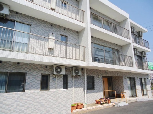 サービス付き高齢者向け住宅 エイジトピア白鳥 施設外観