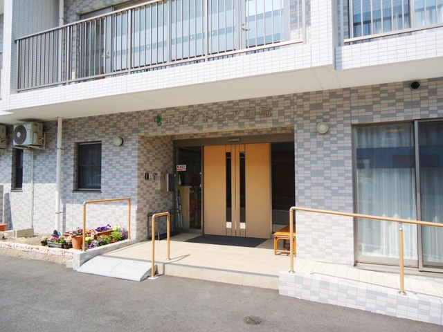 サービス付き高齢者向け住宅 エイジトピア白鳥 施設外観