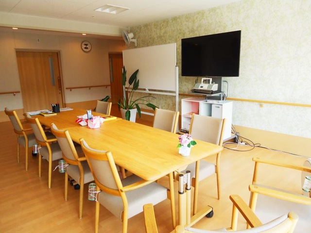 サービス付き高齢者向け住宅 エイジトピア白鳥 内観（中の様子）