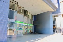 ファミリーマート　麹町三丁目店