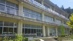 横山小学校