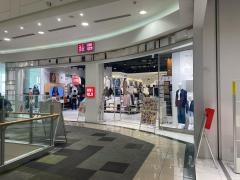 ユニクロ　イオンモール鶴見緑地店