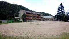 井尻小学校