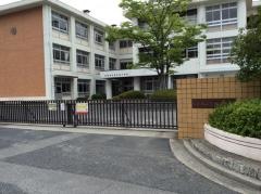 長束西小学校