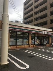 セブンイレブン　福岡草香江2丁目店