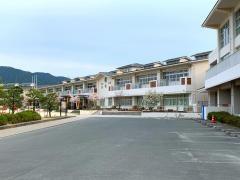 基山小学校