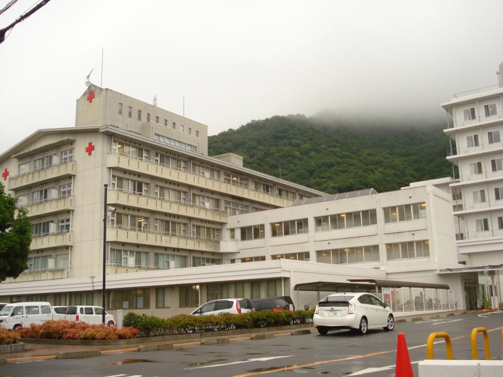 日赤 三原
