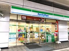 ファミリーマート　勝川駅北店