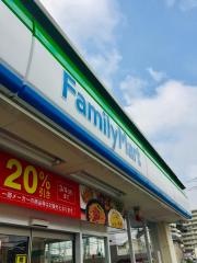 ファミリーマート　天美我堂三丁目店