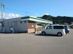 ファミリーマート　新居浜阿島店