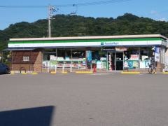 ファミリーマート　新居浜阿島店