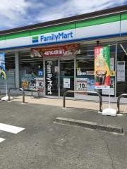 ファミリーマート　清水興津駅前店