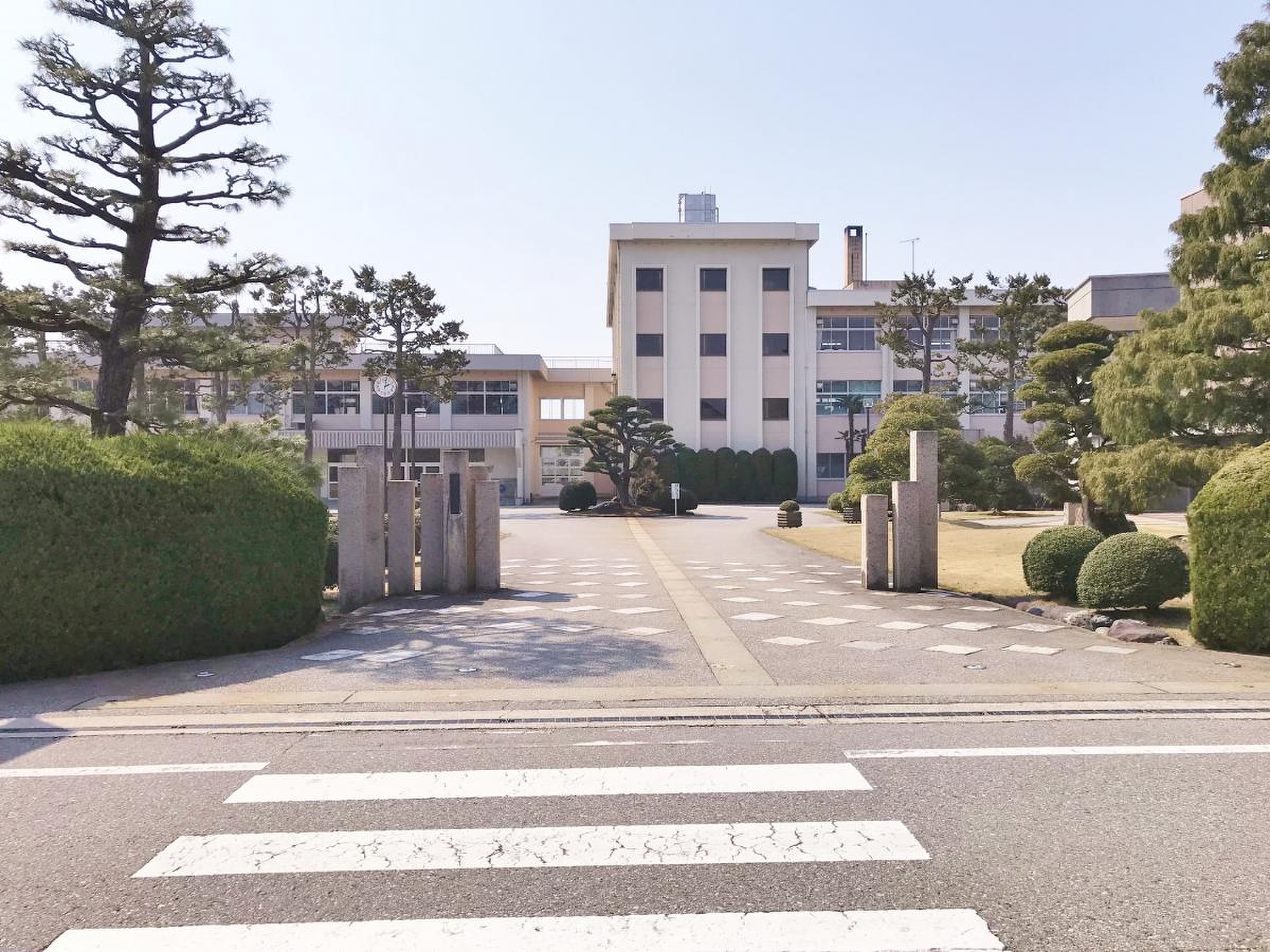 富山県立桜井高等学校