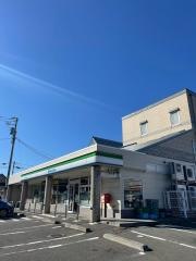 ファミリーマート　盛岡三ツ割店