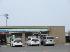 ファミリーマート　たまき野篠店