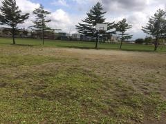 東公園