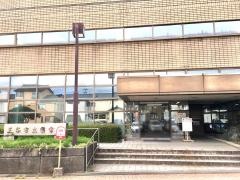 三条市立図書館