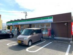 ファミリーマート　佐賀多布施店