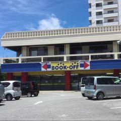 ブックオフ　コザ店