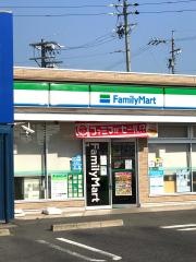 ファミリーマート　豊田京町店
