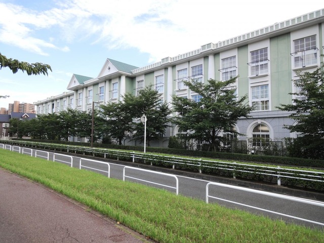 舞浜倶楽部・新浦安フォーラム 施設外観