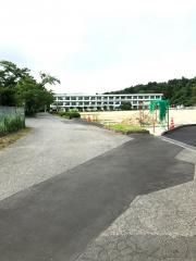 津谷小学校