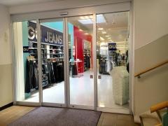ジーユーフレスポ稲毛店