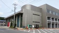 八日市場図書館