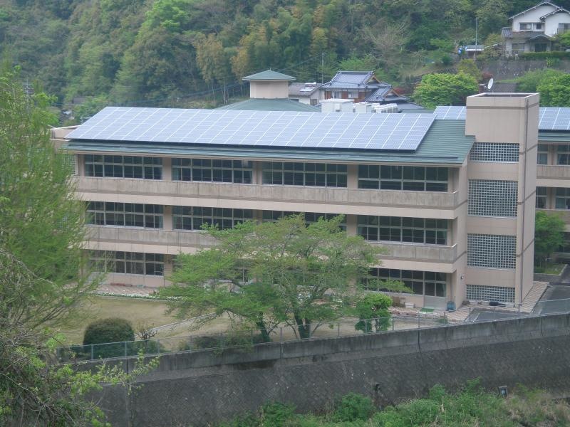 耶馬溪中学校校舎